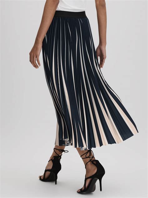 Pleated Striped Midi Skirt In Navy Cream Reiss