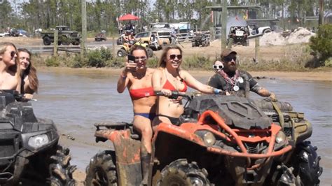 Hot Women Riding Atvs In The Mud Youtube