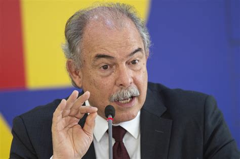 Mercadante critica Eduardo Leite e cobra agradecimento por ações do