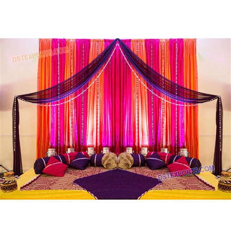 Simple Wedding Mehndi Night Stage Decoration Mehndi Stage Decoration Muslin Night Stages Decor