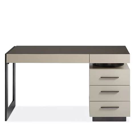 Рабочий стол в кабинет дуб