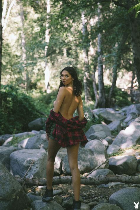 Glamorous All Natural Babe Maia Serena Strips Poses Naked While Hiking CoedCherry