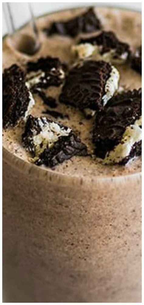 Creamy And Dreamy Oreo Milkshake Oreo Milkshake Oreo Shake Cookies