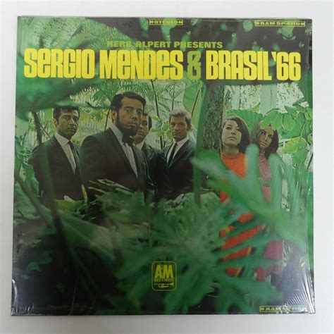 Yahooオークション 46007703 【us盤シュリンク】sergio Mendes And B