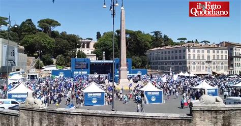 Meloni Chiude La Campagna Elettorale A Roma Le Immagini Di Piazza Del