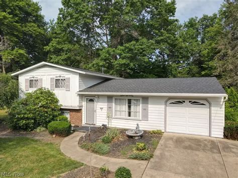3891 Morley Dr Kent Oh 44240 28 Photos Movoto