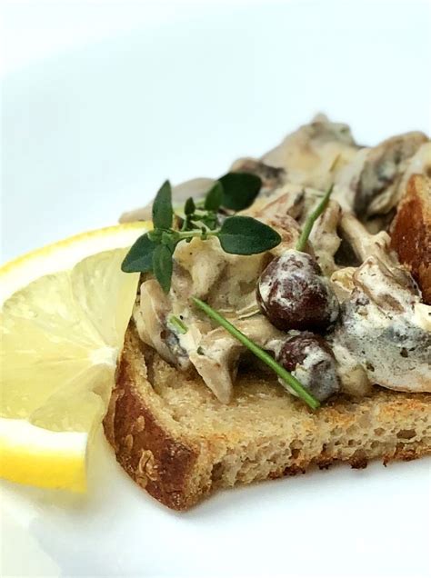 Creamy Mushrooms On Toast Creamy Mushrooms On Toast Mushroom Toast Creamy Mushrooms