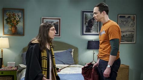 10 Adorable Sheldon And Amy Moments From The Big Bang Theory Photos