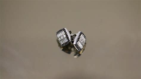 Vintage Beautiful Square Shape Black And White Stripe Gem