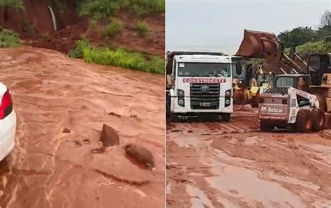 Trecho De Rodovia Interditado Ap S Canaleta De Escoamento De Gua