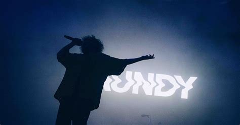 Vaundyの3年半ぶりアルバム発売決定、フジロックのステージで発表 音楽ナタリー