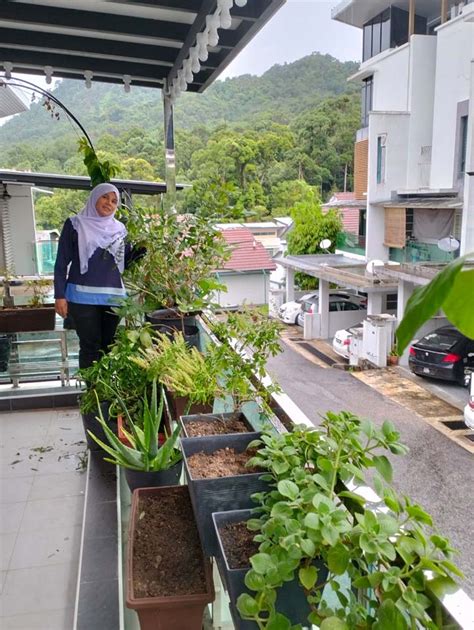 AGROEKOLOGI UNTUK SEMUA Inisiatif Di Malaysia KEBUN BANDAR