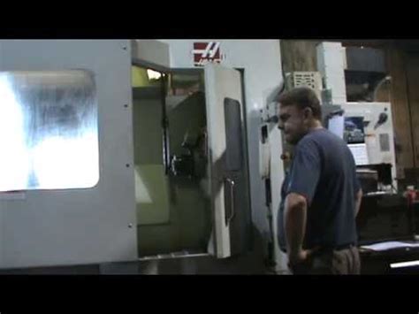 Haas EC1600 Horizontal CNC Milling Machine YouTube