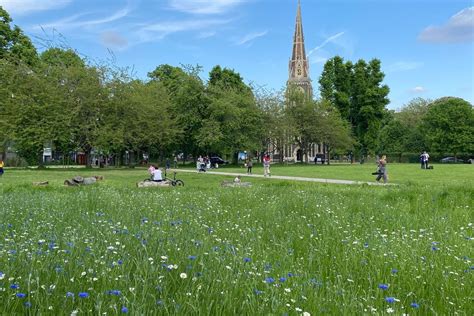 Visit The Lush Paradise Of Chiswick Says Wall Street Journal