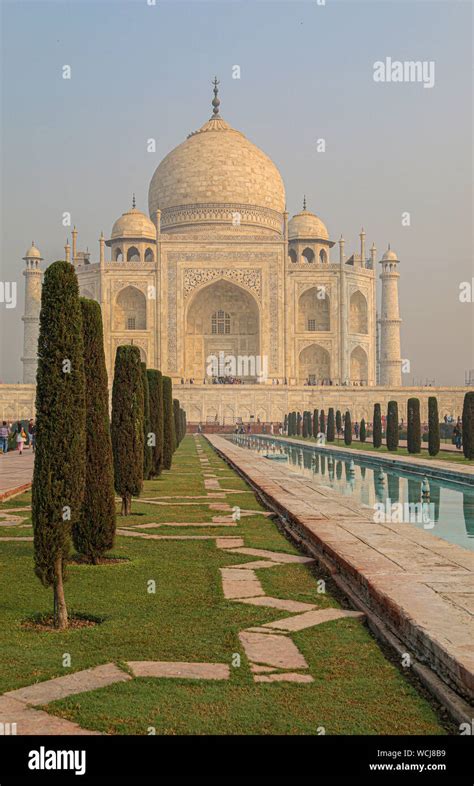 El Ic Nico Y El Precioso Exterior Del Taj Mahal El Monumento M S