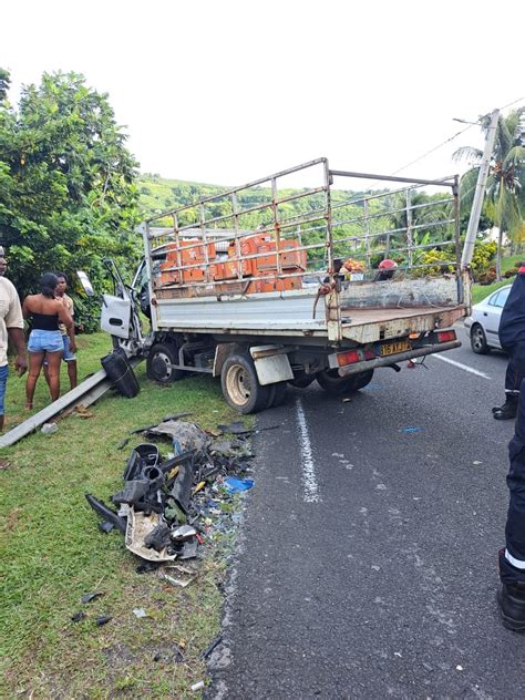 Une voiture et un camion sont entrés en collision à Charpentier Marigot