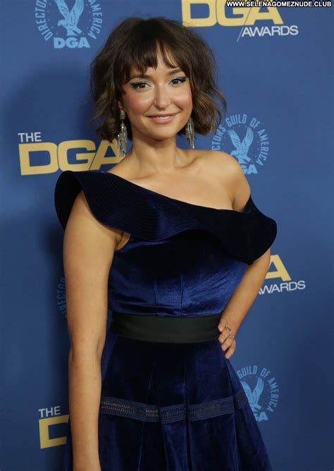 Milana Vayntrub Beautiful Celebrity Babe Posing Hot Sexy