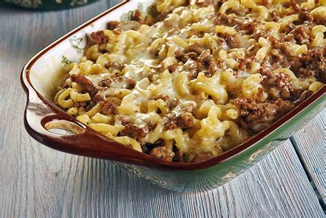 Cheesy Beef & Macaroni Casserole