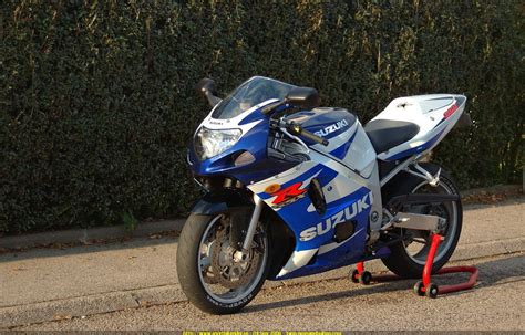 Blast From The Past This 2001 Suzuki GSX R600 Is An OG Supersport