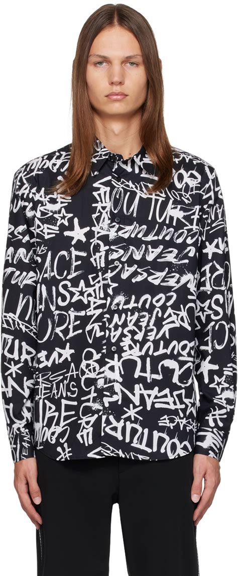 Chemise noire à logos de style graffiti Versace Jeans Couture en solde