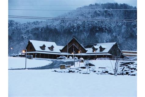 Riverstone Lodge 1 Place To Stay In Townsend Usa Tennessee Townsend