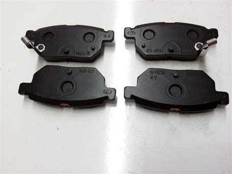 Lexus CT 200h Disc Brake Pad Set Rear MARK Pads Brakes