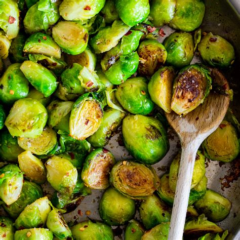 Easy Garlic Butter Saut Ed Brussels Sprouts Simply Delicious