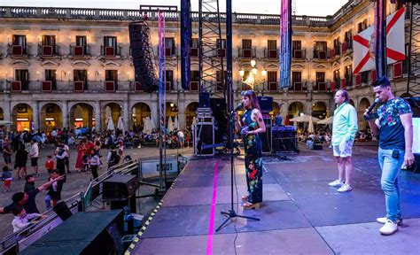 Las noches en que Naiara la ganadora de OT triunfó en La Blanca El