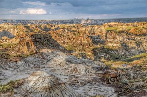 The Badlands Sunset Walk: My Favorite Experience in Alberta