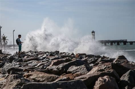 Marinha emite alerta de mau tempo ventos de até 60 km h no litoral