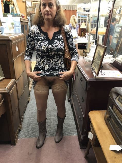 Ex Girlfriend Leslie Public Nudity Hairy Pussy Bushy Bush Porn Pictures XXX Photos Sex Images