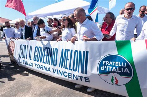 Campagna Estiva Di Fratelli D Italia Dago Fotogallery