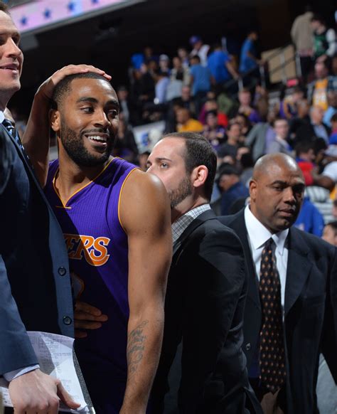 Photos Lakers Vs 76ers 33015 Photo Gallery