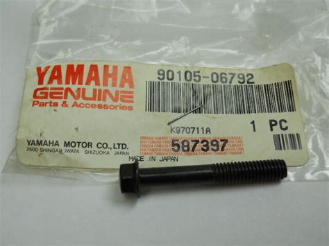 Yamaha NOS YFM350 YZ125 YZF1000 Flange Bolt 90105 06792 00 S 121