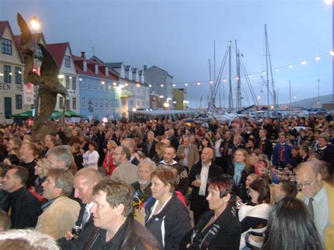 Wandering The Faroe Islands - Catchy Nomads