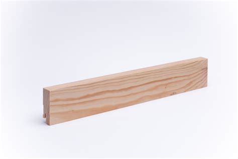 Plinthe en bois véritable carré 60 mm pin huilé Carré Plinthes en