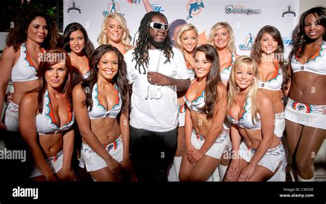 T-Pain and the Miami Dolphins Cheerleaders Miami Dolphins Cheerleaders ...