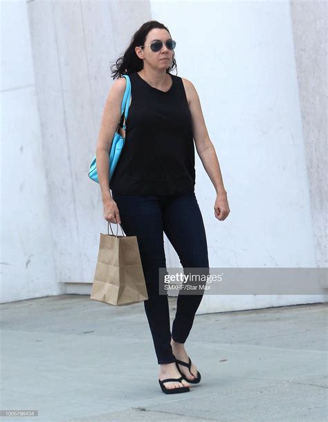 Stephanie Courtney's feet