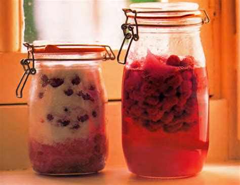 Lavarenne Raspberry Liqueur