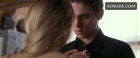 Hero Fiennes Tiffin Nude Azmen