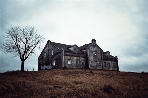 10 Of The Most Haunted Places In Texas