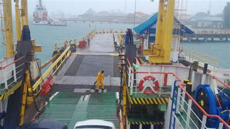 Kapal Roro Berlayar Dari Tanjunguban Bintan Ke Telaga Punggur Batam