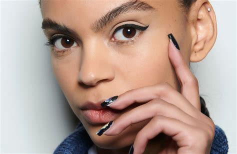 Vernis à ongles vous ne croirez jamais au retour de cette tendance