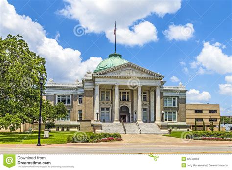 Historic City Hall in Lake Charles Editorial Stock Photo - Image of ...