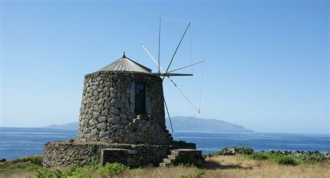 O Leme - Imagens de Açores - Ilha do Corvo - Vila do Corvo