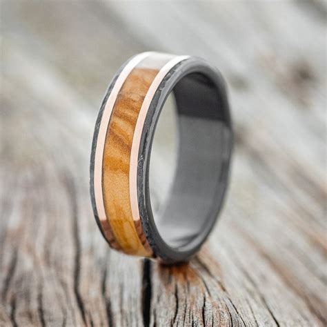 Hollis Olive Wood K Gold Inlays Wedding Ring With A Hammered