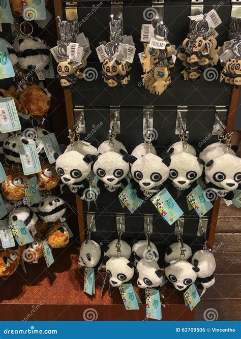 Panda Keychains River Safari Singapore Editorial Photo - Image of gifts ...