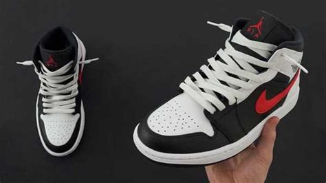 Step By Step Guide How To Lace Jordan 1 Sneakers