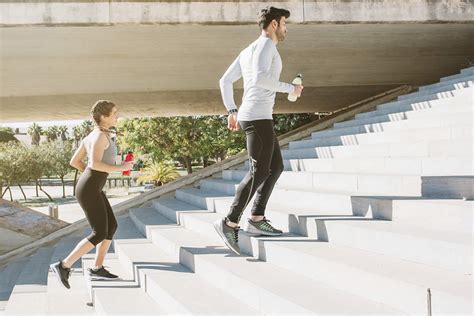 Ejercicios en escaleras para fuerza y mejorar técnica