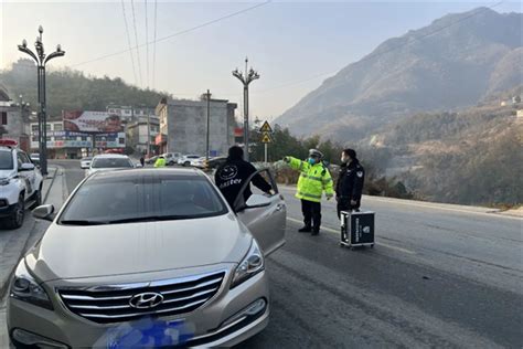 【平安春运 交警同行】岚皋交警开展春运期间毒驾、酒驾联合查验工作 岚皋县人民政府